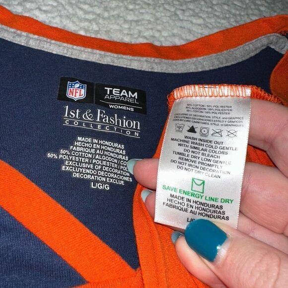 NFL Team Apparel Denver Broncos Women’s V Neck Tee Size Large EUC - Picture 6 of 9